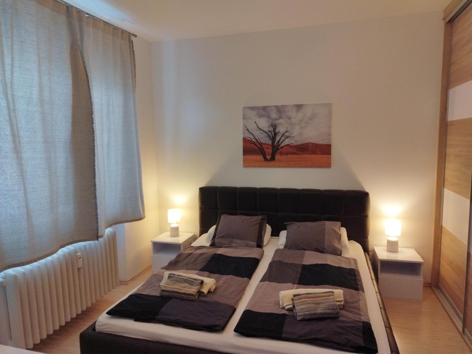 Amazing Flat In Old Town With Large Balcony Lägenhet Bratislava Exteriör bild